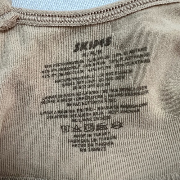 NWOT-Skims tan bralette - Picture 4 of 4